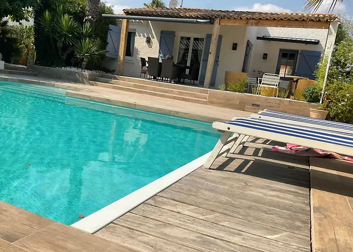 Lvam Maraval 8 Guests 4 Bedrooms Swimming Pool 别墅